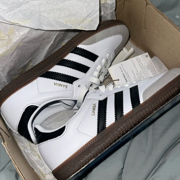 adidas Shoes - Adidas Sambas White